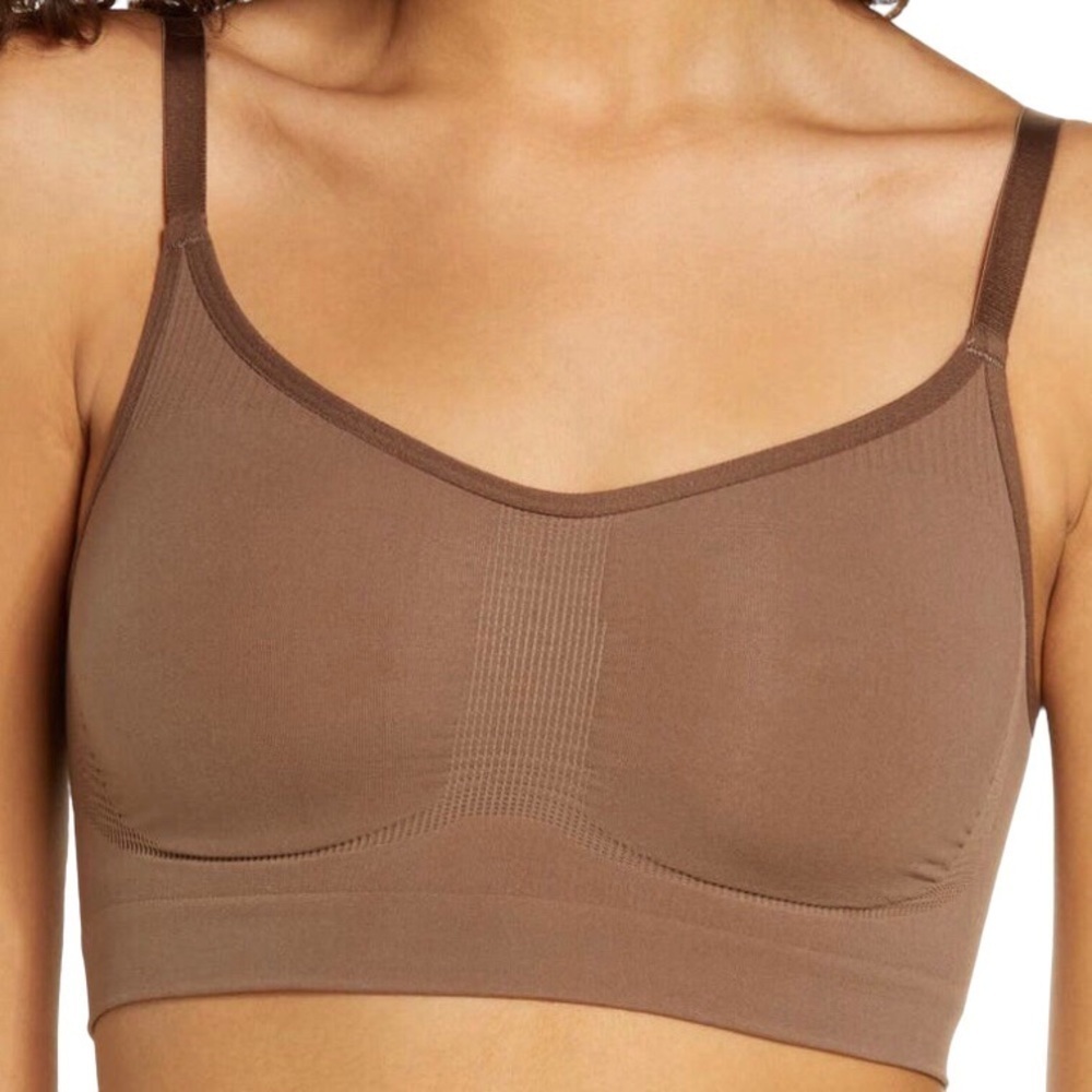 Skims Seamless Sculpt Bra Oxide Size XXS/XS Shaping Sculpting - Picture 2 of 5